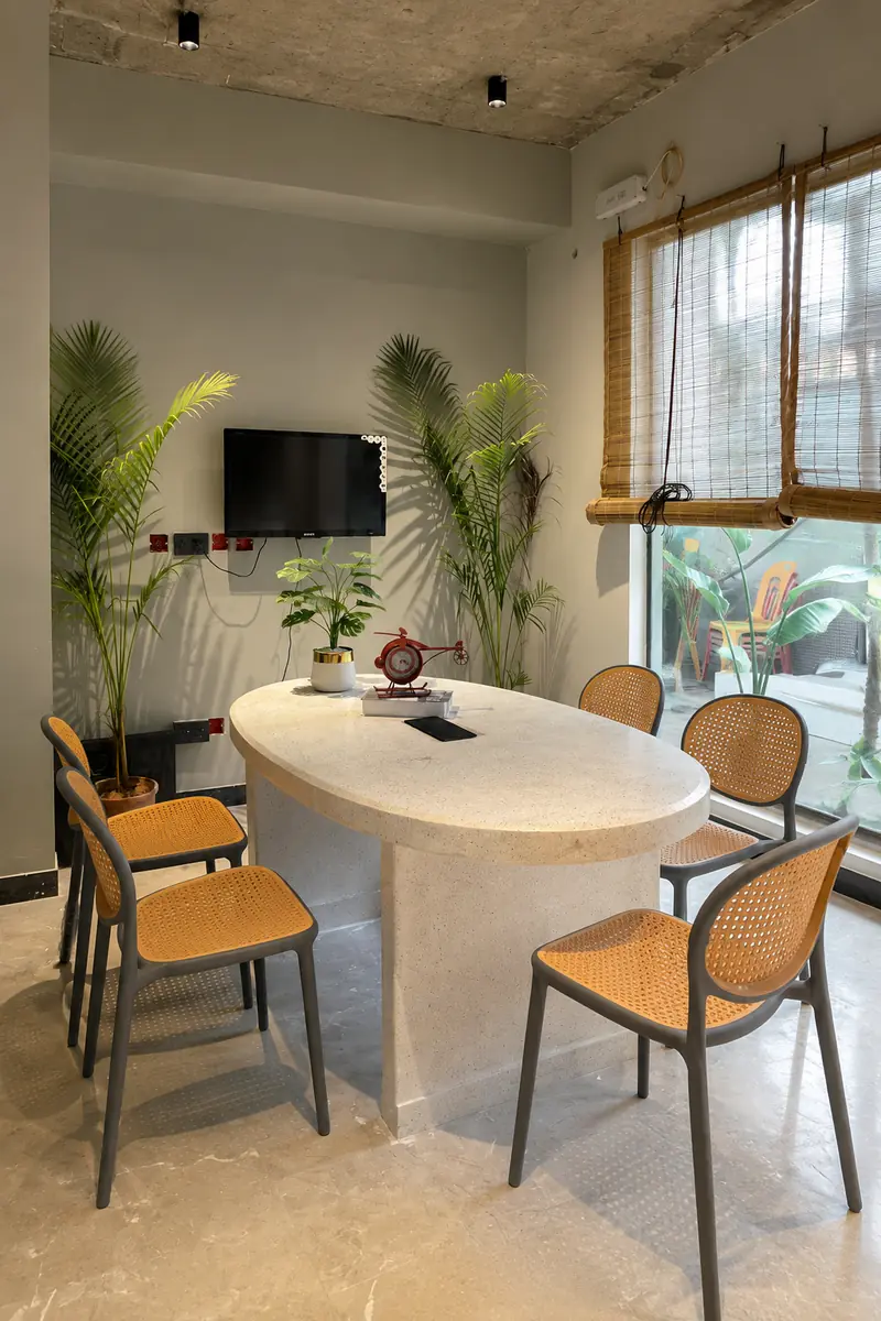 Detail of the Studio SA'MO workspace